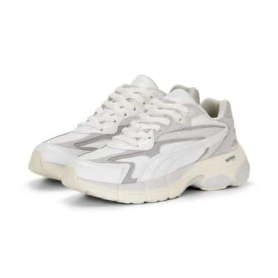 Puma sneakers i hvid til dame. Sneakers med et sporty look og i en dejlig blød kvalitet. Model: 391095-01