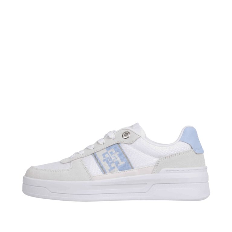 Tommy Hilfiger Sneakers i hvid til Dame. Lækker sneakers fra Tommy Hilfiger i et feminint design med logo detalje på siden.