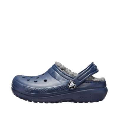 crocs sandal til børn i en flot mørkeblå farve med blødt for
