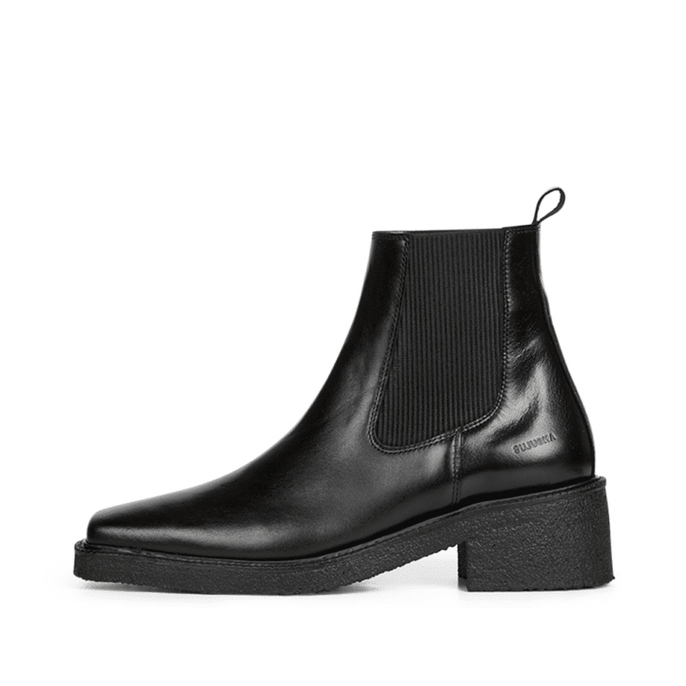 Angulus støvle i sort til dame. Flot sort skind kvalitet og med lækker blød naturgummi sål. Model: 7744-201-8499