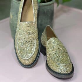 shoedesign-copenhagen-loafers-til-dame-i-guld-glimmer-1