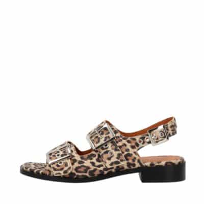 Phenumb Next sandal til dame i leopard. 100% skind med justerbare spændedetaljer.