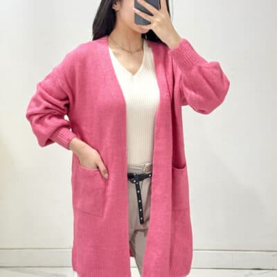 Mille cardigan i pink. Dejlig blød og strækbart kvalitet i den fineste pink farve. Model: D2037