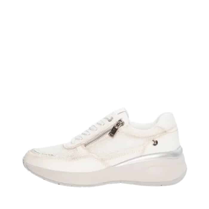 Duffy Cagliari Due sneakers til dame i hvid med funktionel lynlås og kilehæl på 5,5 cm.