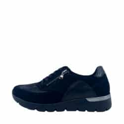 Waldlaüfer sneakers til dame i sort med lynlås og i ekstra bredde K samt skinddetaljer