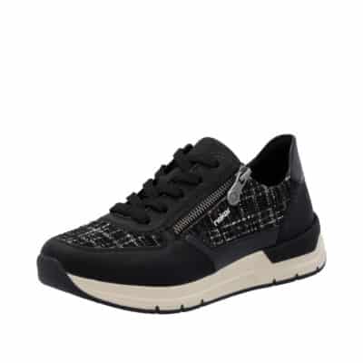 Rieker sneakers til dame i sort med snørebånd og lynlås samt udtagelig sål