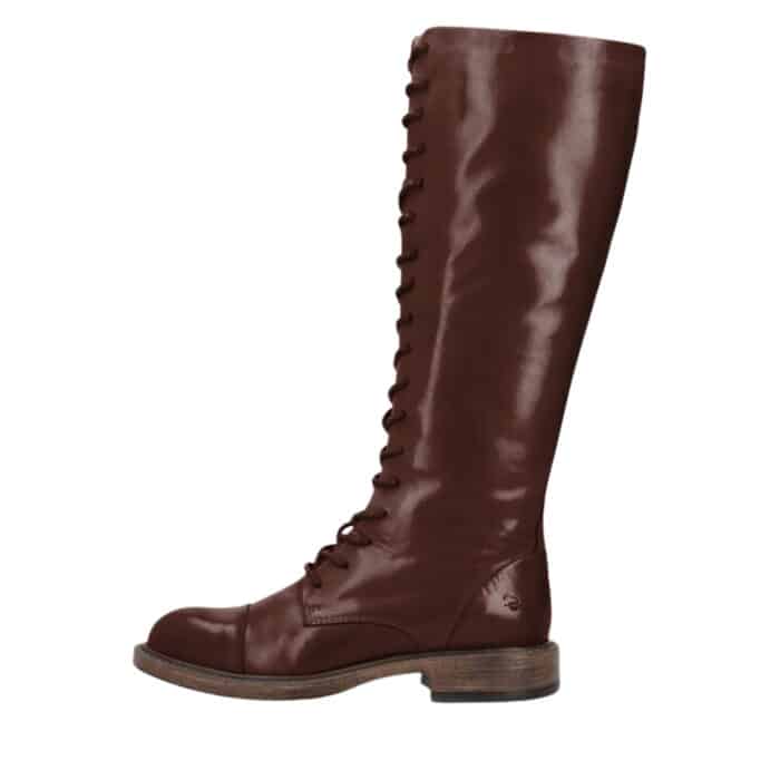 Shoedesign Copenhagen Jacqueline lang snørestøvle til dame i mørkebrunt skind med lynlås og lille hæl på 3 cm.