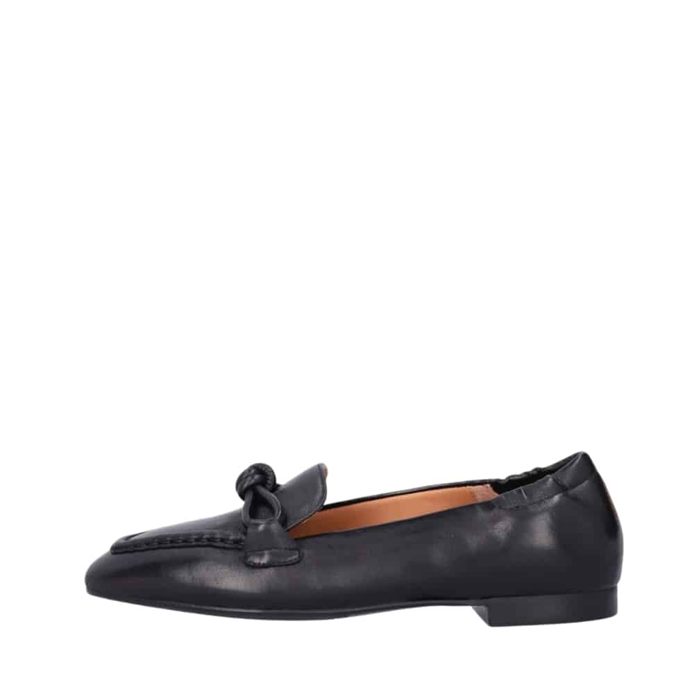 Billi bi loafers til dame i sort skind med sløjfe detalje og elastisk hælkappe samt lille diskret hæl