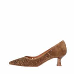 Billi Bi pumps til dame i brun med en hæl på 6 cm samt blød indersål og mønsteret skind