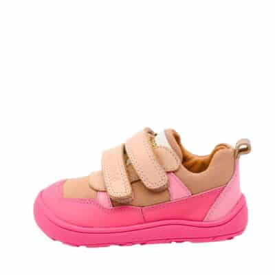 Bisgaard Barefoot Elroy sko til børn i lyserød med skindoverdel og skindsål samt 2 velcrolukninger og udtagelig sål