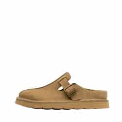 Clarks Solbury Mule sko til herre i beige med ruskindsoverdel og justerbar spænde samt indersål i skind