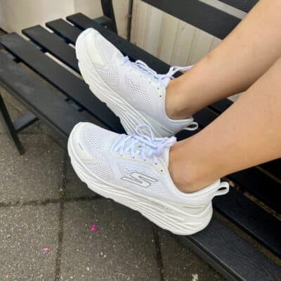 Alternative view of Skechers Max Cushioning Elite 3 Sneakers Dame