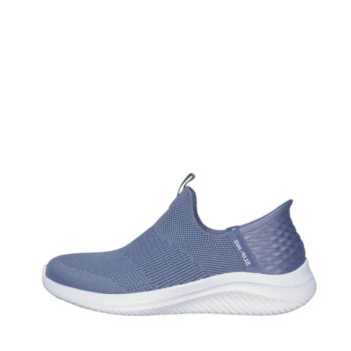 Skechers Slip-in Ultra Flex 3.0 Cozy Streak sko til dame i blå med fast hælkappe og polstret hælpude samt stretch fit og maskinvaskbar ved maks. 30 grader