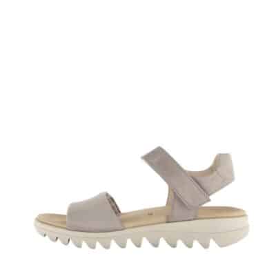 Gabor sandal til dame i beige med skindoverdel samt en justerbar velcrorem
