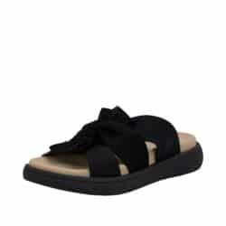 Rieker sandal til dame i sort med fin detalje på remmen.