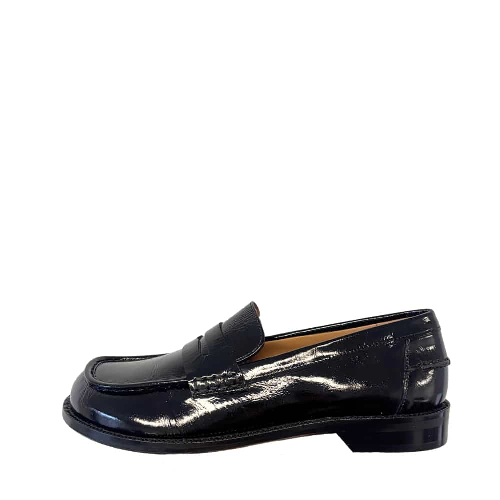 Billi Bi loafers til dame i sort skind med blød sål og lille hæl.