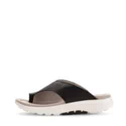 Gabor Rollingsoft sandal til dame i sort med tå-rem samt skindoverdel og øget svangstøtte