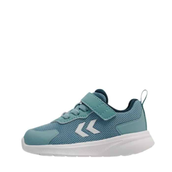 Hummel Actus TR Breather sneakers til børn i lyseblå med elastik og justerbar velcrorem samt udtagelig sål
