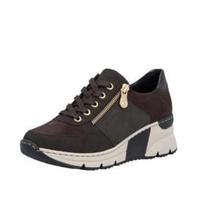 Rieker sneakers til dame i brunt ruskind med kilehæl og lynlås samt snørebånd
