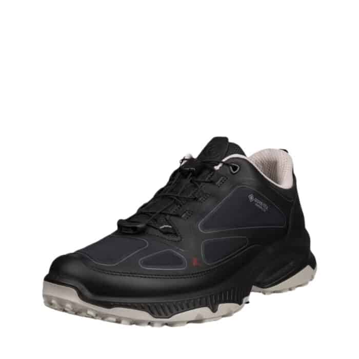 Ecco sneakers til dame i sort med elastiske snøre og GoreTex.