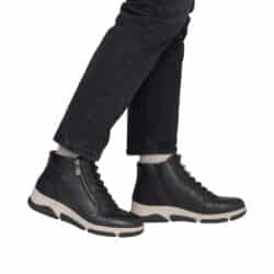 rieker-stoevle-dame-sort-L5650-00-2
